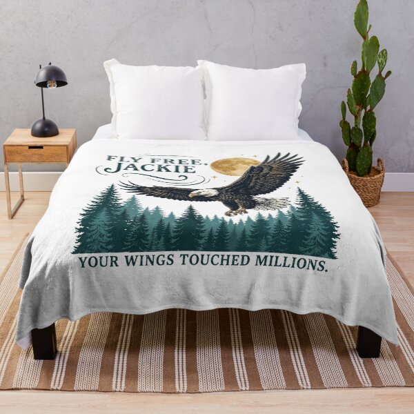 Artikelvorschau, Eagle Moon Forest Fly Free Inspirational T-Shirt entworfen und verkauft von RandallHa68712.