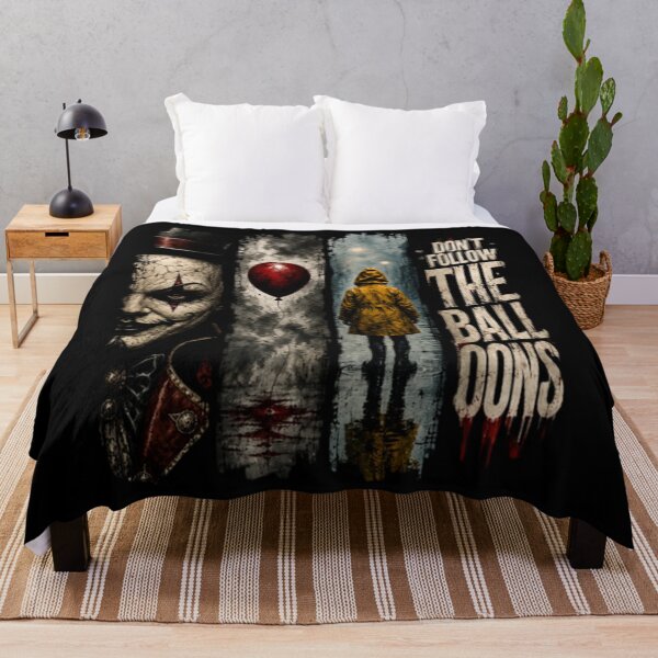 Artikelvorschau, Horror Friends Scary Movies Halloween entworfen und verkauft von perkmingStudio.