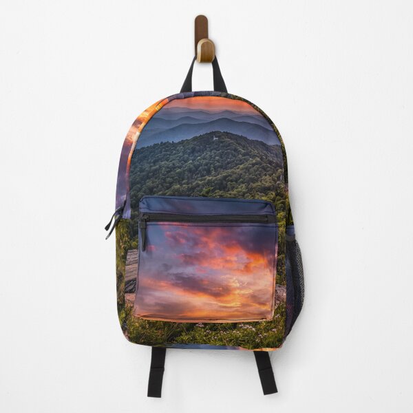 Aperçu de l'œuvre Sunset Over The Great Smoky Mountains créée et vendue par Home Decor Art.