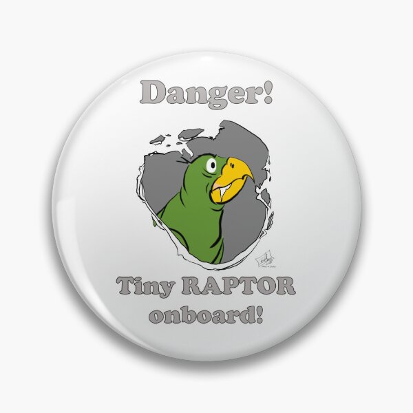Item preview, ¡Peligro! ¡Pequeño rapaz a bordo! Loro verde designed and sold by Laughing Parrot Studio.