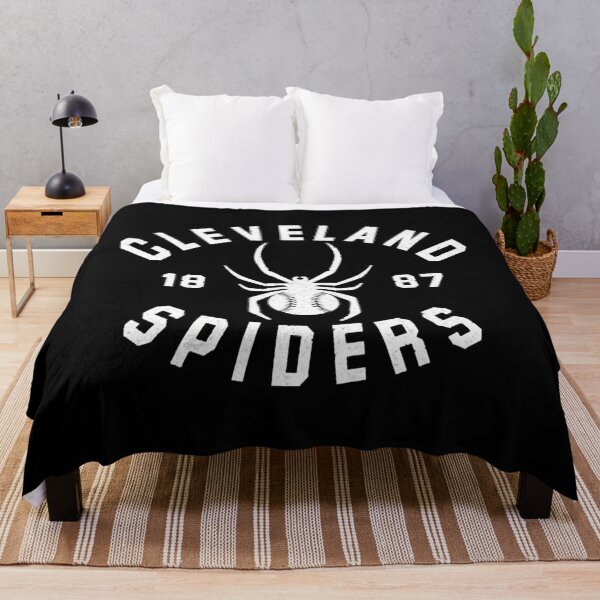 Artikelvorschau, Cle.Ve.Land _Spiders 1887 Klassisches T-Shirt entworfen und verkauft von NellyWhaley.