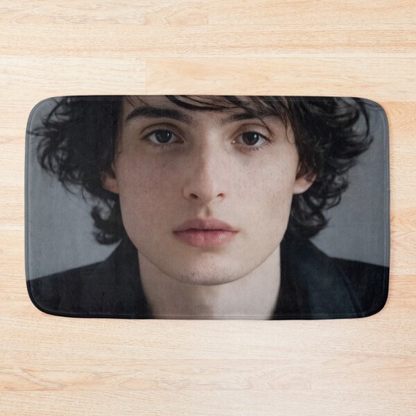Artikelvorschau, Finn Wolfhard – gutaussehend entworfen und verkauft von pixelartshop4r.