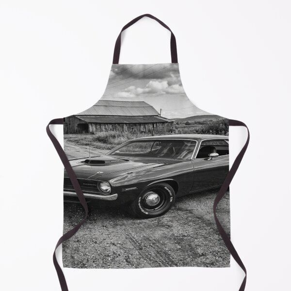 Artikelvorschau, Schwarzer Vintage-Plymouth Barracuda auf einer Landstraße entworfen und verkauft von Solomon-Ent-144.
