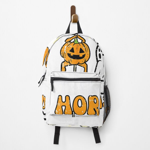 Item preview, Hay algunos horrores en esta casa. Divertida camiseta de Halloween para hombres y mujeres. designed and sold by Magoya Store ⭐⭐⭐⭐⭐.