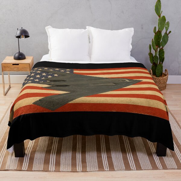Artikelvorschau, B-2 Spirit Stealth Bomber Amerikanische Vintage-Flagge entworfen und verkauft von MilitaryMart.