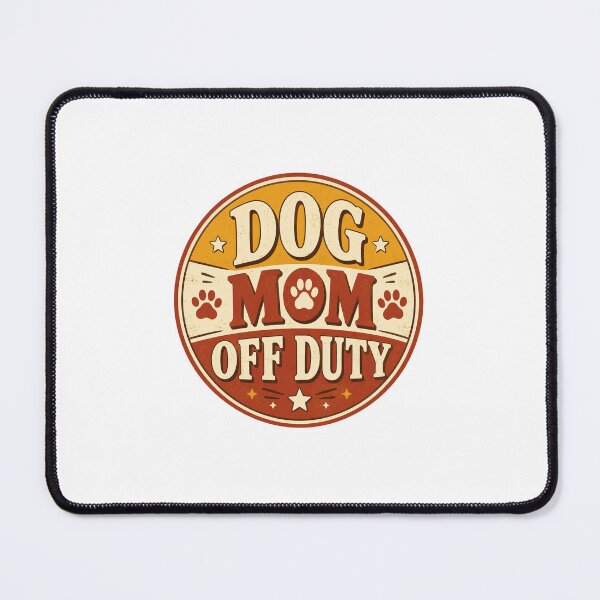Aperçu de l'œuvre Autocollant cadeau humoristique pour maman de chien en congé créée et vendue par RedRubyBubble.