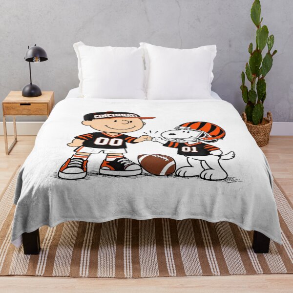 Artikelvorschau, Cincinnati Bengals Snoopy Charlie Brow entworfen und verkauft von Pixestore.
