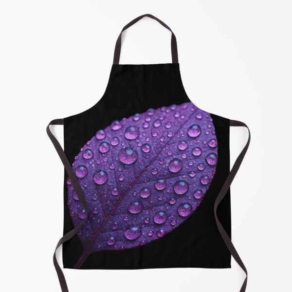 Aperçu de l'œuvre Autumn Radiance – Purple Leaf with Drops of Light créée et vendue par Catfcreations.