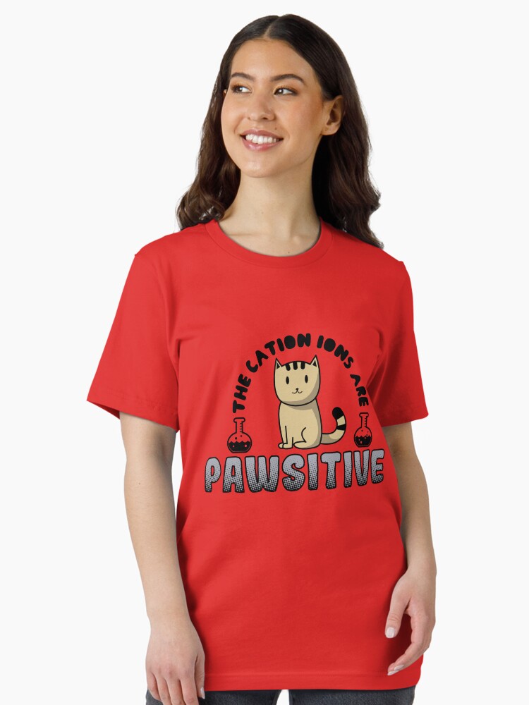 Thumbnail 2 von 7, Essential T-Shirt, The Cation Ions Are Pawsitive - Funny Chemistry Quote Gift designt und verkauft von yeoys.