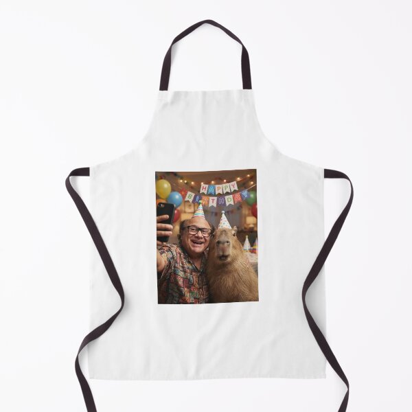 Artikelvorschau, Danny DeVito Selfie Capybara Capybaras Geburtstagskuchen Memes fröhlich Lustig Streich Meme Geschenk seltsam entworfen und verkauft von CheeseBlueprint.