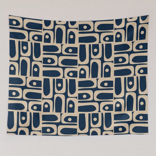 Artikelvorschau, Geometrisches Piqué-Muster im Mid-Century-Modern-Stil in Marineblau und Beige entworfen und verkauft von kierkegaard.