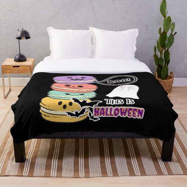 Artikelvorschau, Halloween-Shirt mit gruseligem Geister-Macaron-Motiv, süßes und lustiges Snack-T-Shirt als Geschenk entworfen und verkauft von E20STUDIO.