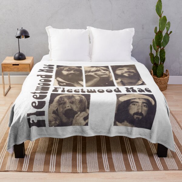 Item preview, Fleetwood Mac Rock Clásico Años 70 Retro Vintage designed and sold by Mnx6.