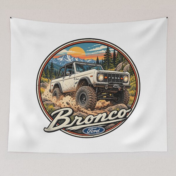 Aperçu de l'œuvre Vintage White Bronco 4x4 Off-Road SUV Mountain Sunset Adventure Graphic créée et vendue par alwaysadeal.