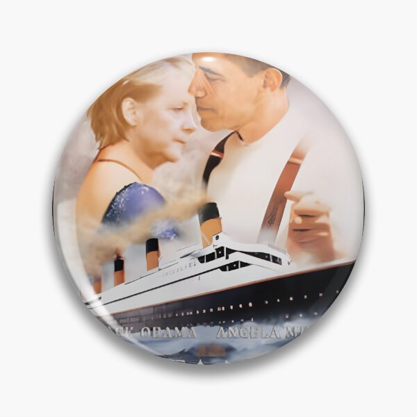 Artikelvorschau, Legendäres Duo: Obama & Merkel auf der Titanic – Eine Präsidentenreise | Limitierte Auflage entworfen und verkauft von Connor McKay.