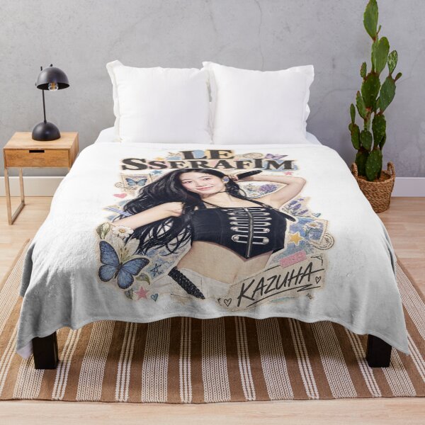 Aperçu de l'œuvre L'ère du papillon Kazuha | LE SSERAFIM FEARNOT créée et vendue par Valereekmerch.