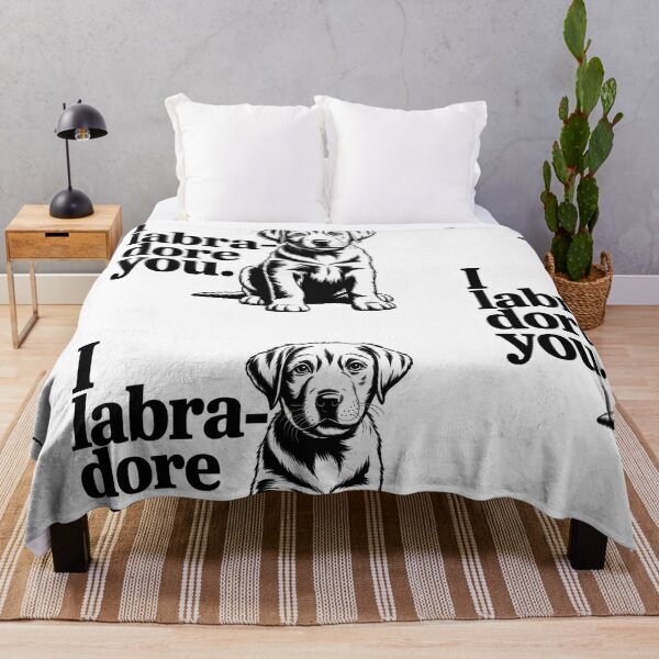 Item preview, Te adoro (Labrador) designed and sold by MrBoutik.