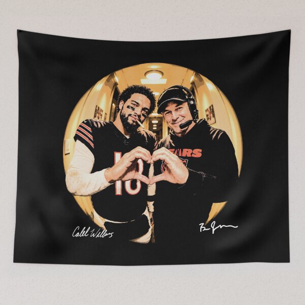 Item preview, Caleb Williams y Ben Johnson haciendo el signo del corazón de forma divertida designed and sold by gernays.