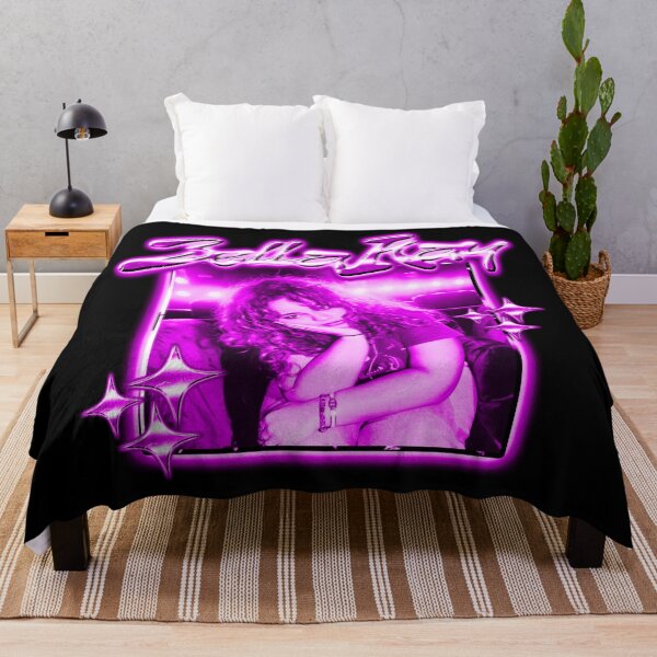 Item preview, Cantante femenina de indie pop con marco rosa designed and sold by MosiqueUnique.