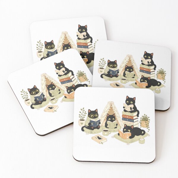 Artikelvorschau, Niedliche schwarze Katzen lesen Bücher – Gemütliches Lese-T-Shirt für Katzenmama und Katzenpapa entworfen und verkauft von Magoya Store ⭐⭐⭐⭐⭐.