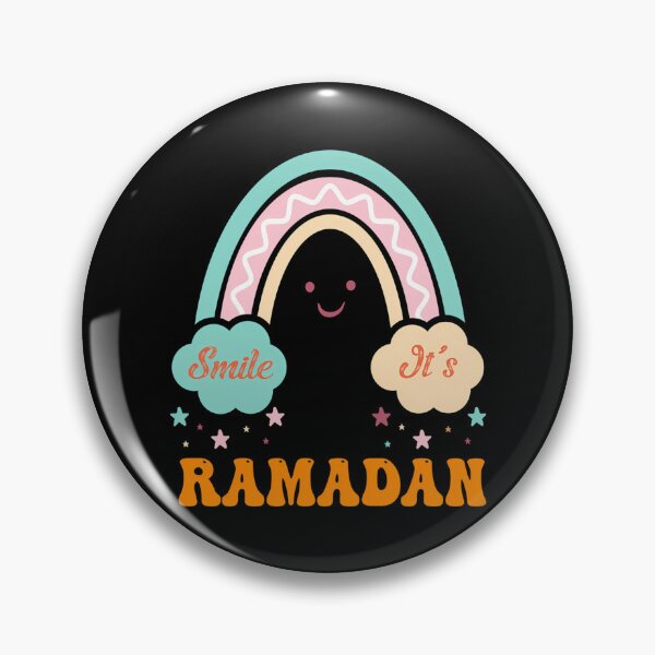 Artikelvorschau, Lächeln! Es ist Ramadan! Ramadan Kareem! Frohen Ramadan! Fasten! Ramadan Mubarak! entworfen und verkauft von ZeeyaSho.