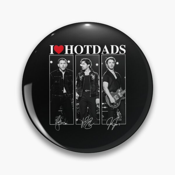 Artikelvorschau, I Love Hot Dads, Jonas Brothers Tour 2026 entworfen und verkauft von moonfullStudio.