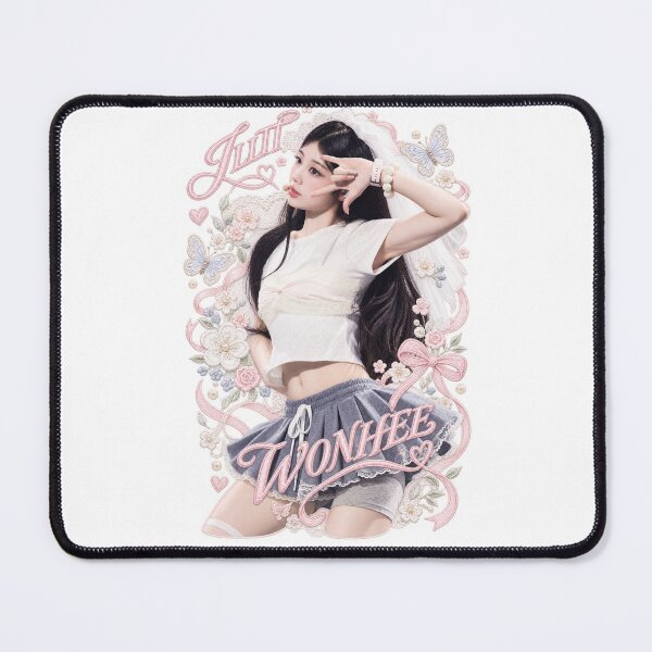 Aperçu de l'œuvre Tenue de scène mignonne Wonhee ILLIT Coquette Bow Graphic | créée et vendue par Valereekmerch.