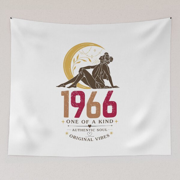 Aperçu de l'œuvre Modèle unique de carte d'anniversaire bohème céleste de 1966 créée et vendue par FlareCraftStudio.