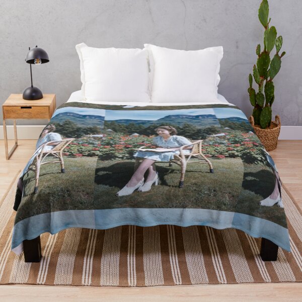 Item preview, Queen Elizabeth designed and sold by KNBS.