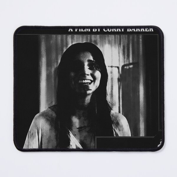 Aperçu de l'œuvre Obsession - T-shirts de films Inde Navarrette Rétro créée et vendue par Dibarassi.
