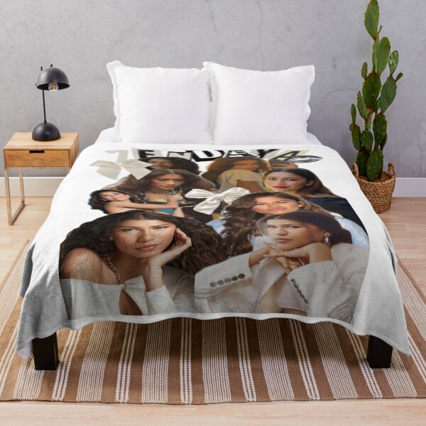 Item preview, zendaya designed and sold by Facturesfory.