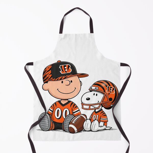 Item preview, Snoopy y Charlie Brown, fanático del fútbol americano de los Cincinnati Bengals designed and sold by DamianRoy88.