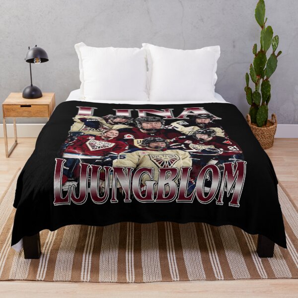 Item preview, Regalo vintage para jugador de hockey y equipo designed and sold by ColleenCa67082.