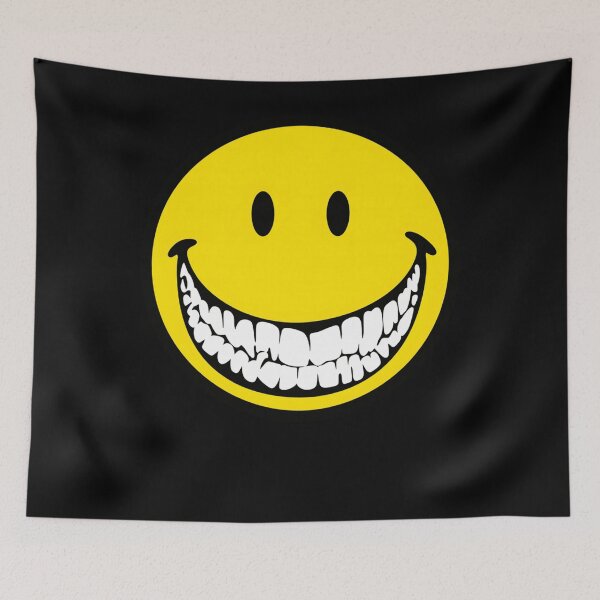 Artikelvorschau, Verity Viral Internet Meme Smile Funny Horror Joke entworfen und verkauft von PaigeWoodShop.