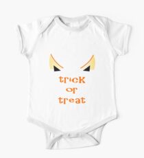 Halloween trick or treat tshirt Kurzärmeliger Einteiler