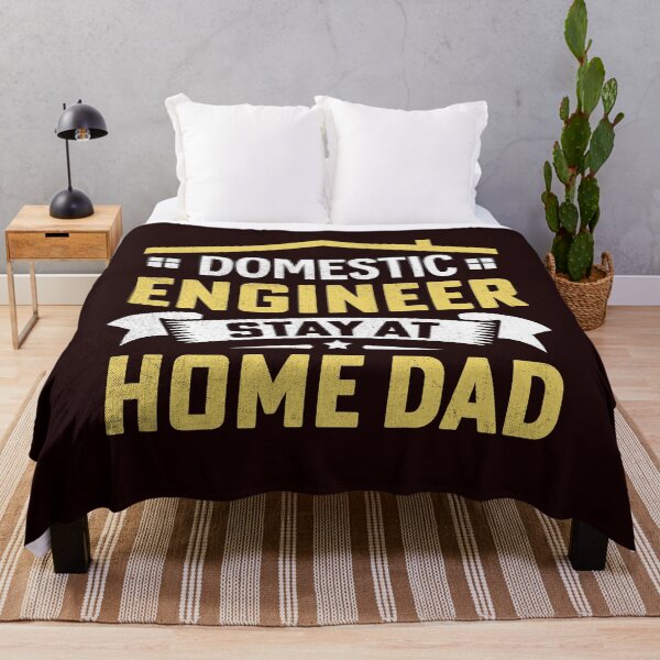 Aperçu de l'œuvre Domestic Engineer Stay at Home Dad créée et vendue par Artful Paws.