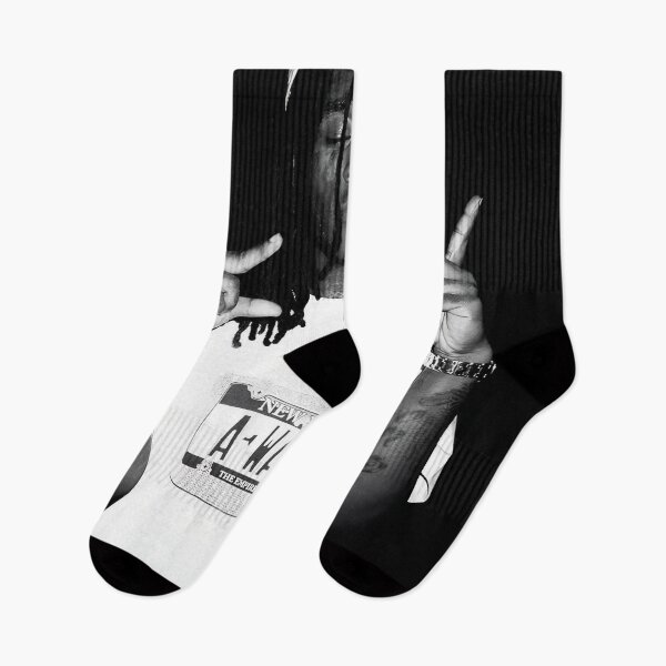 Aperçu de l'œuvre noir blanc petit uzi vert créée et vendue par randyknudsen.