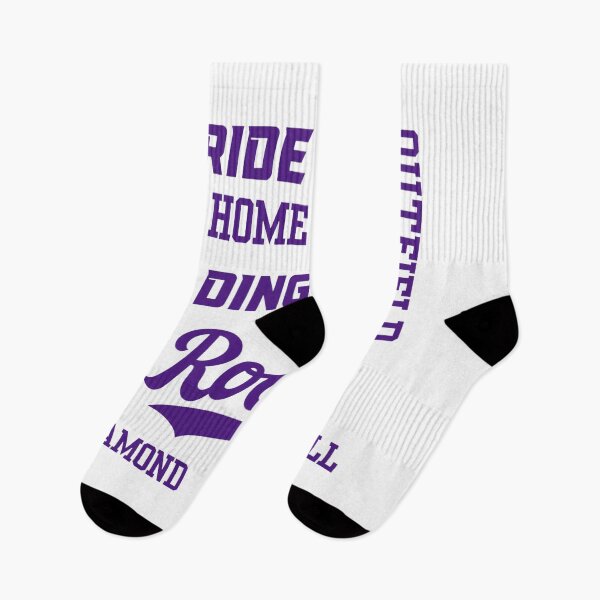 Aperçu de l'œuvre Art typographique du gant de baseball Purple Mountain créée et vendue par EDUARREYNOL.