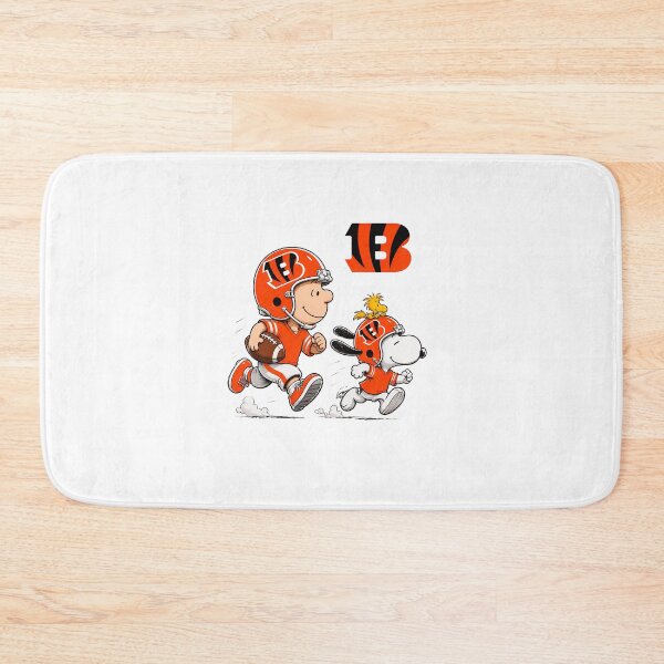 Artikelvorschau, Bengals Charlie Brown Snoopy Football entworfen und verkauft von BloomNymph.