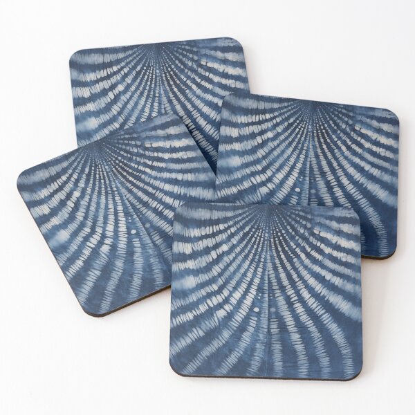 Artikelvorschau, Japanisches Shibori-Mandala in Indigoblau und Weiß entworfen und verkauft von KsaveraArt.