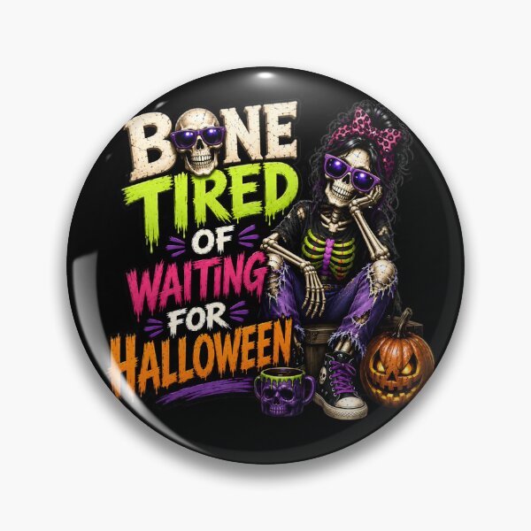 Artikelvorschau, Lustiges, gruseliges Halloween-Skelett-Shirt mit Knochenmüdigkeit entworfen und verkauft von Kruti Collection.