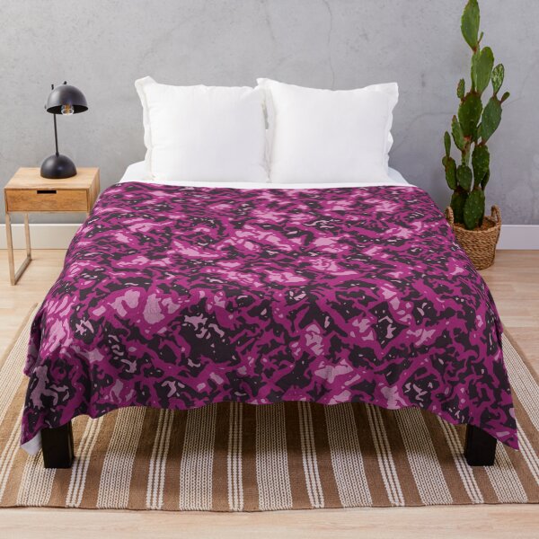 Artikelvorschau, Rosa Tarnmuster mit leuchtenden Kanten in Rosa- und Lilatönen entworfen und verkauft von ShopieHome.