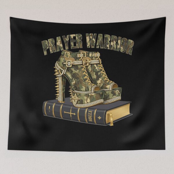 Aperçu de l'œuvre Prayer Warrior Faith God Cross Camo Jesus Christian Women créée et vendue par KatieThomShop.