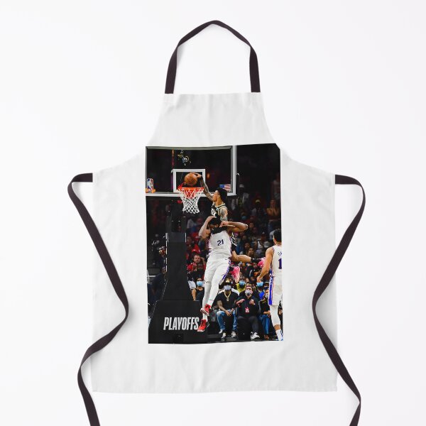 Artikelvorschau, John Collins dunkt über Joel Embiid (Basketball-Artwork) entworfen und verkauft von BaneKostic.