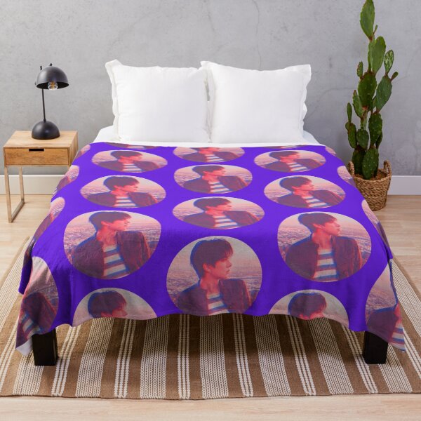 Item preview, HEESEUNG Pink sunset Big icon Purple version designed and sold by Enhyconss.