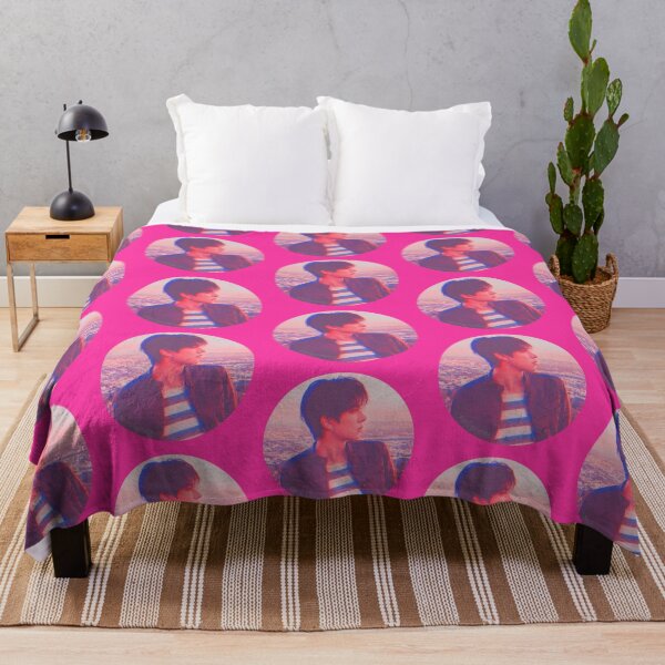 Item preview, HEESEUNG Pink sunset Big icon Magenta version designed and sold by Enhyconss.