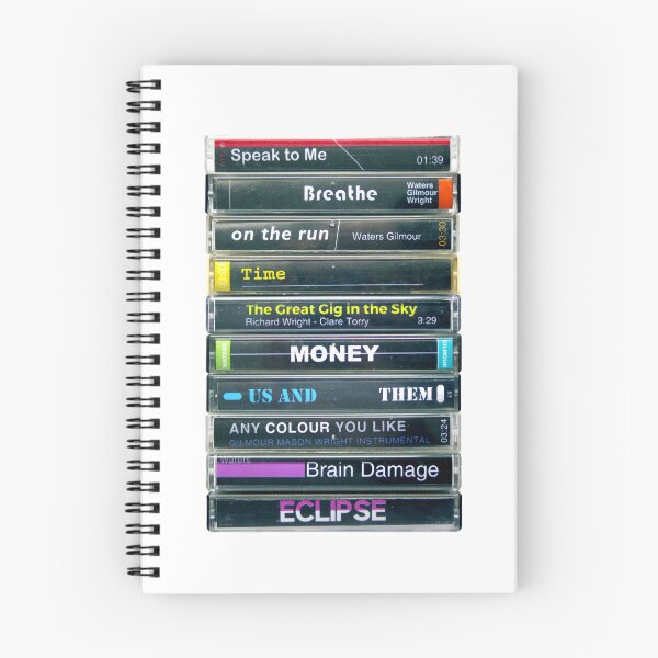 Artikelvorschau, Dark Side of the Moon – Pink Floyd – Klassische Albumkassette (Druck) entworfen und verkauft von Mr Mustard Prints.