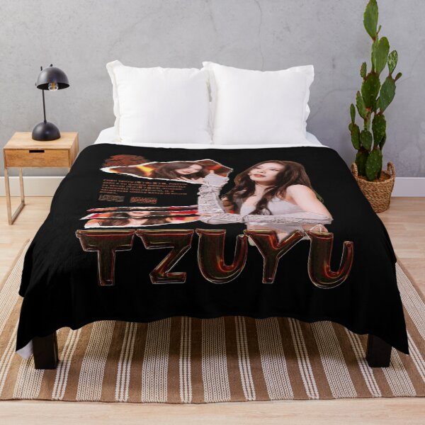Aperçu de l'œuvre Design rétro K-Pop Tzuyu créée et vendue par AmyDomin586721.