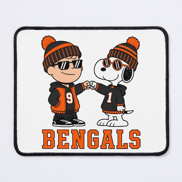 Item preview, Charlie Brown & Snoopy Cincinnati Bengals Football Retro F280 designed and sold by GLUVY-THEME.