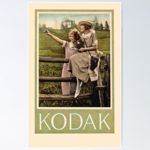 Aperçu de l'œuvre Affiche publicitaire vintage Kodak Girls créée et vendue par stevepaint.